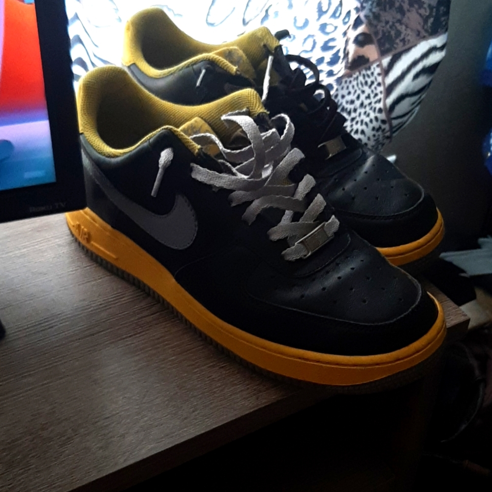82' af1